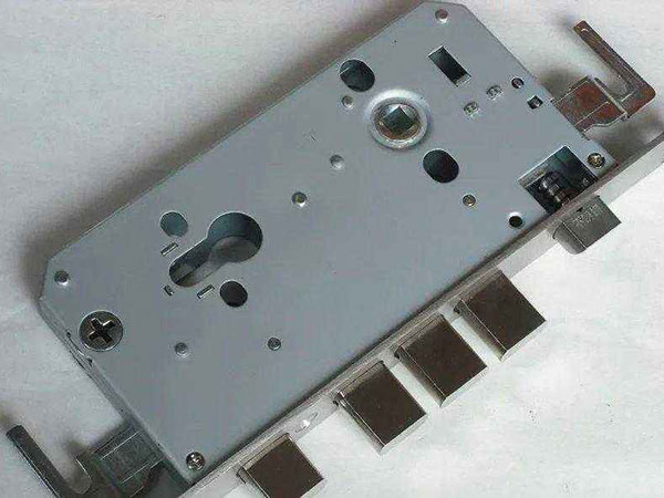 阜新24小时上门开锁公司